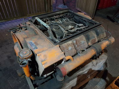 F8L 413